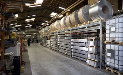 全球首个实物交割的氧化铝期货在上期所挂牌交易
