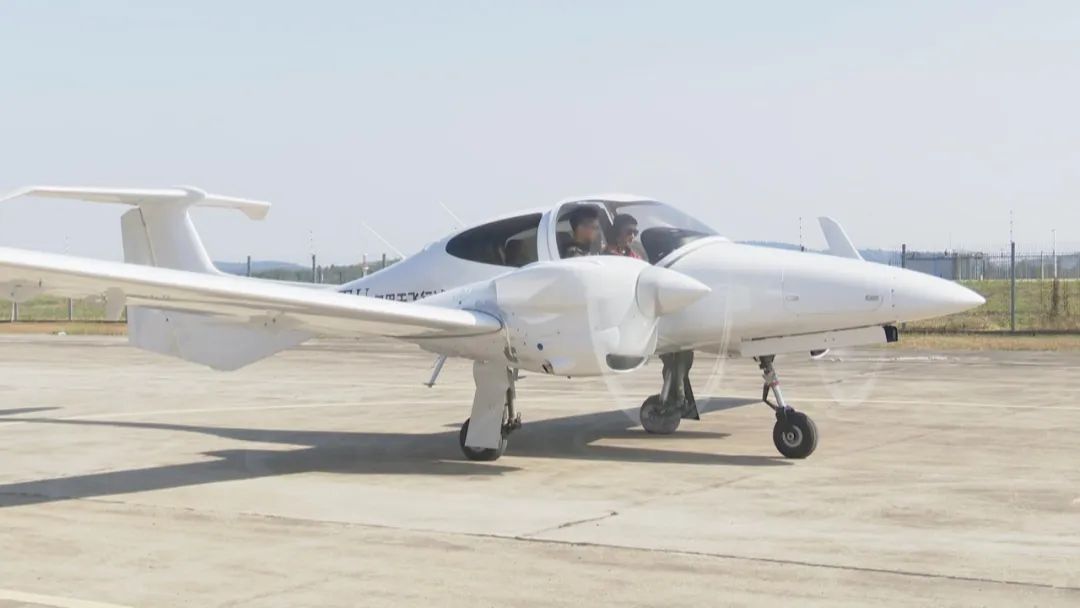 “安徽造”全国产通用飞机首次试飞
