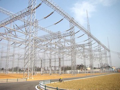 安徽安庆市500千伏变电站启动送电