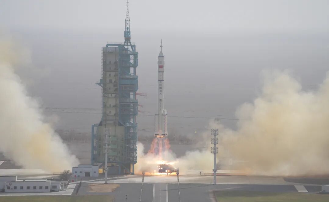 神舟二十二号飞船发射取得圆满成功