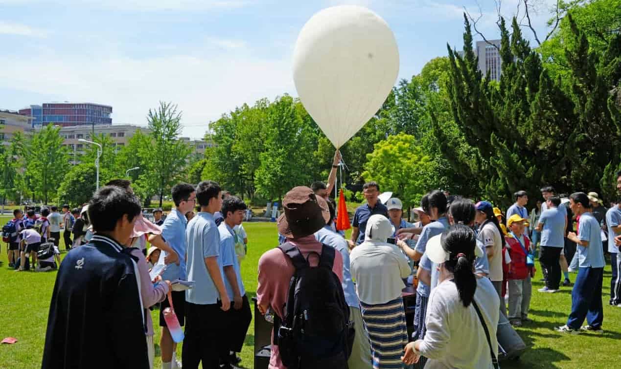 安徽初中生“手搓”红外相机，挂飞至3万米高空对地观测